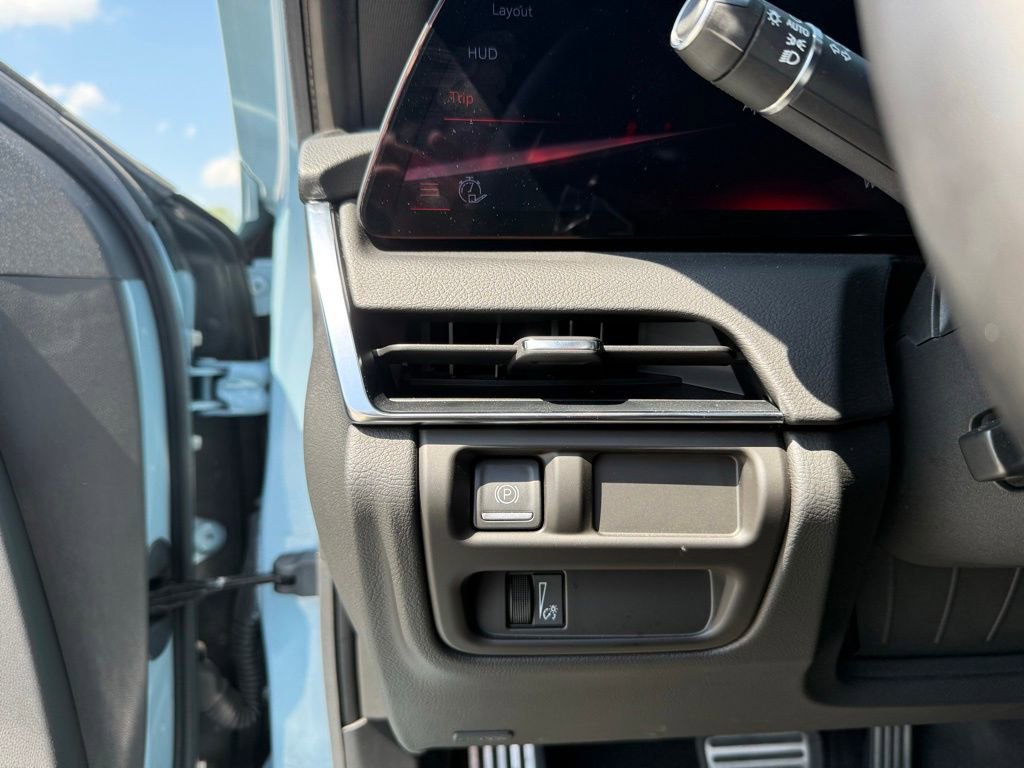 Certified 2025 Cadillac CT5 V w/ Technology Package AWD/4WD image 21