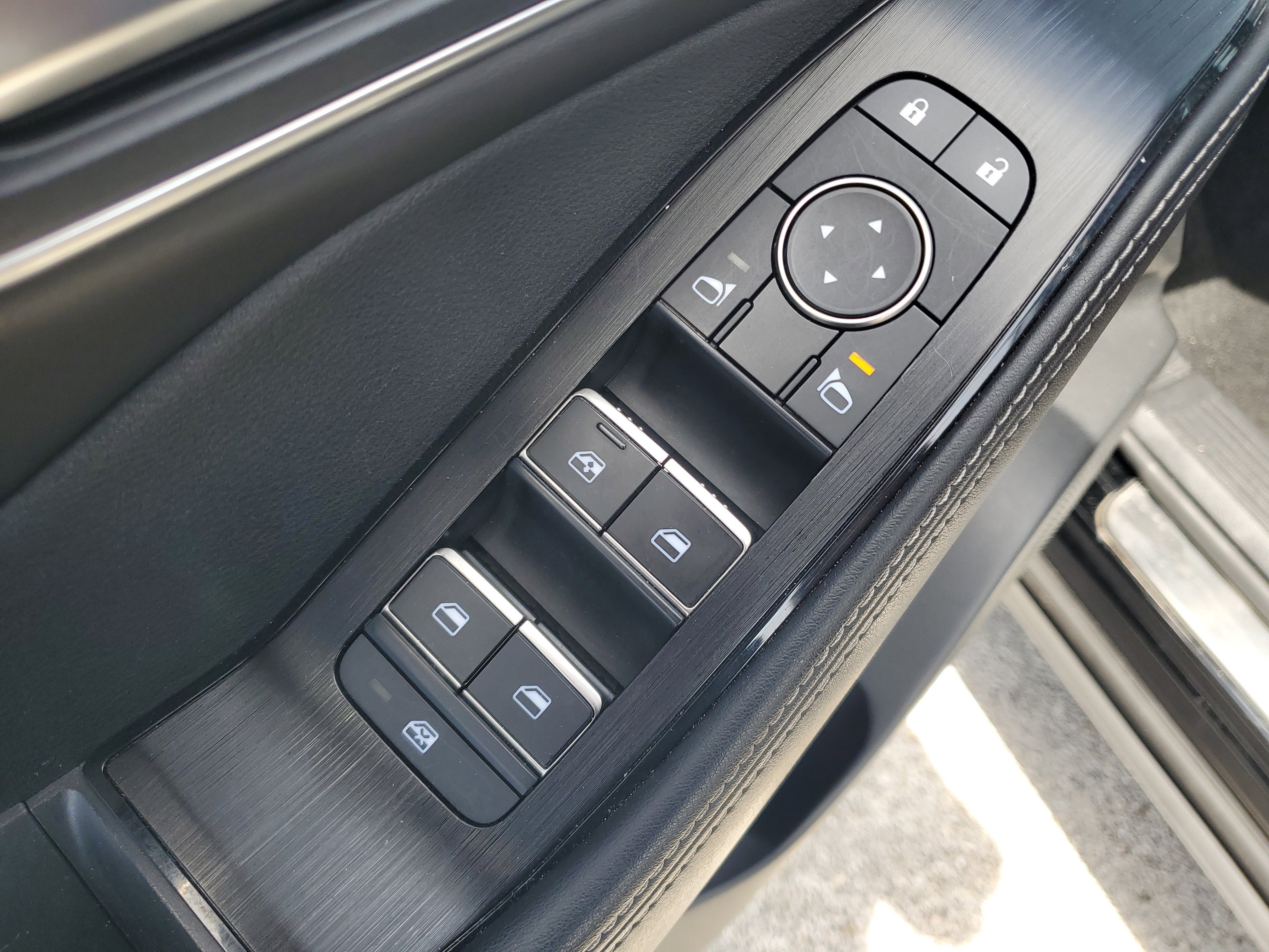 Certified 2021 Nissan Rogue Platinum FWD image 9