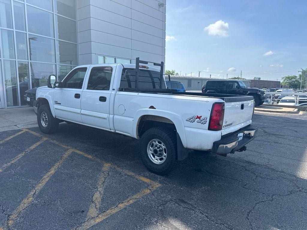 Used 2007 Chevrolet Silverado 2500 LT w/ Heavy-Duty Power Package AWD/4WD image 4