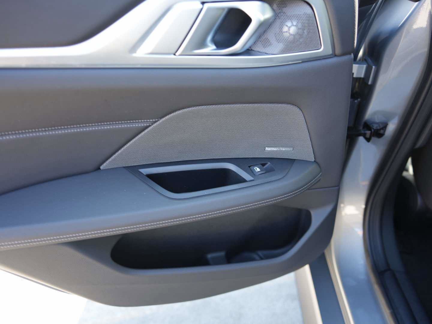 Certified 2025 BMW i4 xDrive40i image 9