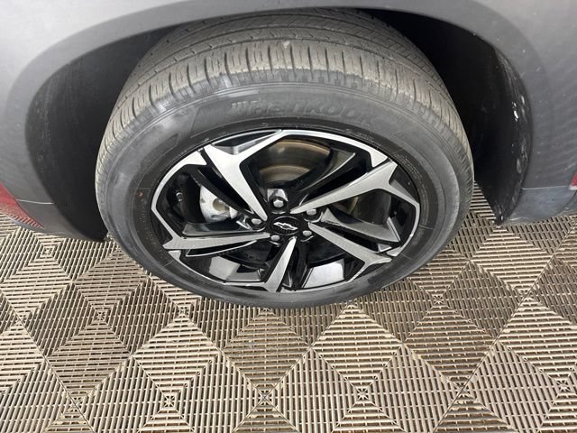 Used 2023 Chevrolet TrailBlazer RS w/ Convenience Package FWD image 26