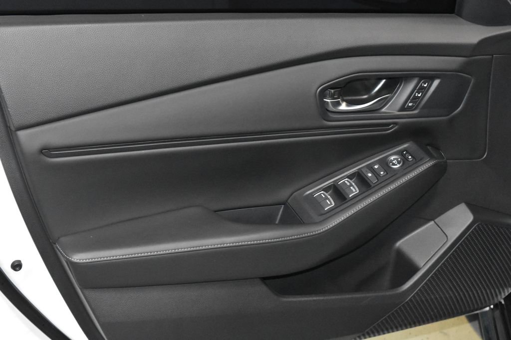 Used 2023 Honda Accord Sport image 4