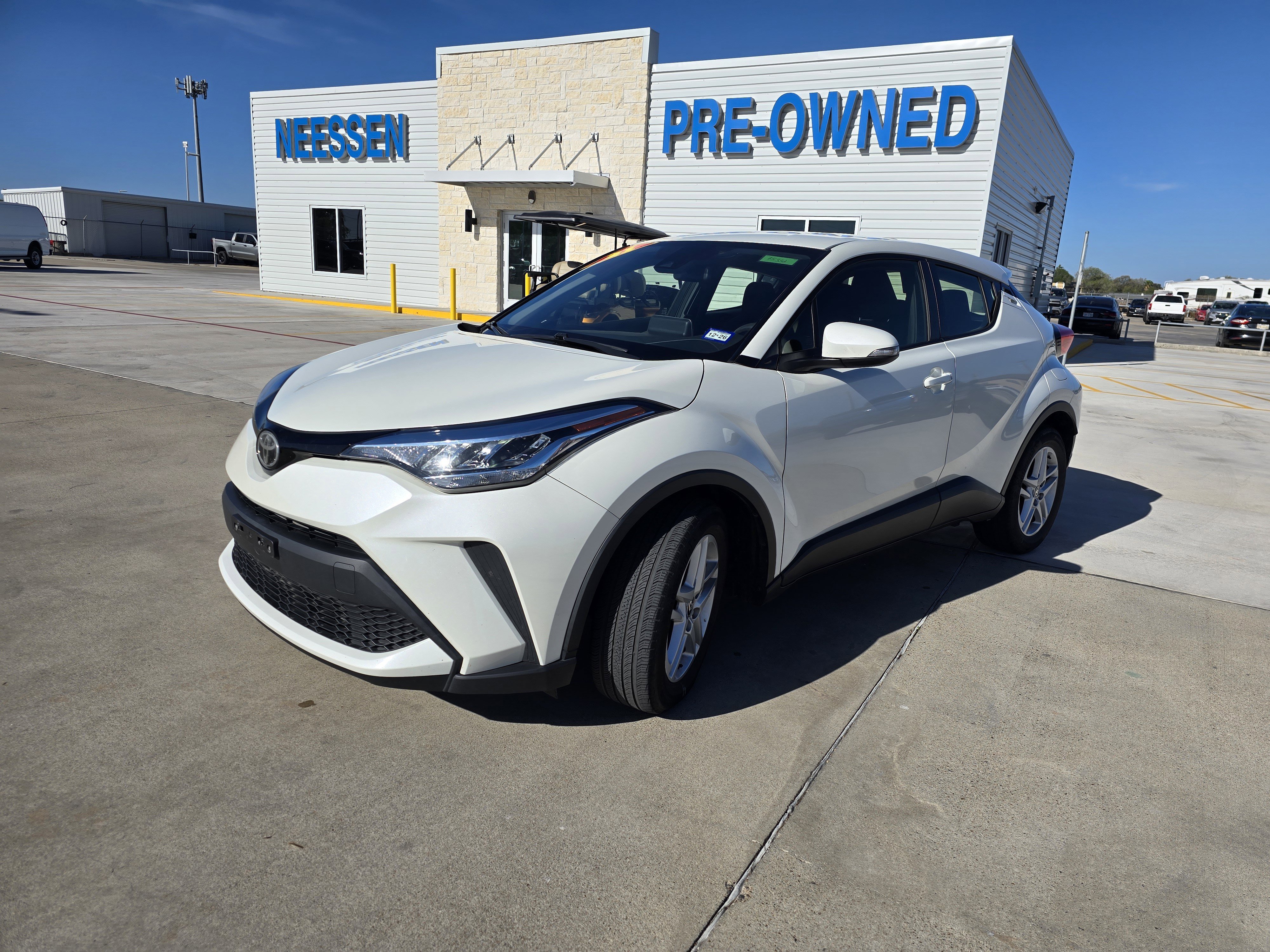 Used 2021 Toyota C-HR LE image 7