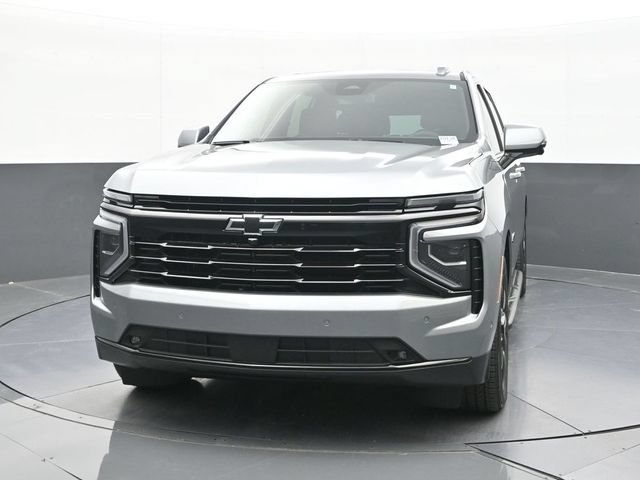 New 2026 Chevrolet Suburban RST w/ RST Capability Package AWD/4WD image 2
