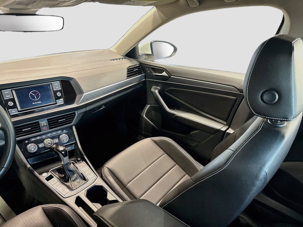 Used 2023 Volkswagen Jetta SE FWD image 22