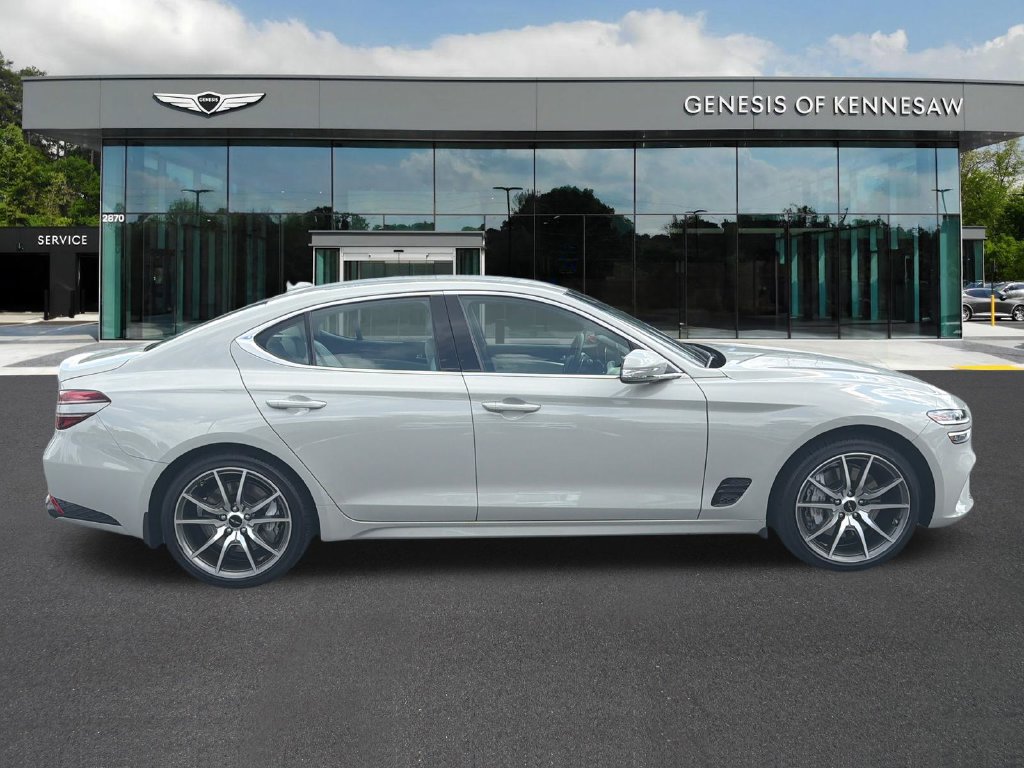 Used 2026 Genesis G70 2.5T RWD image 9