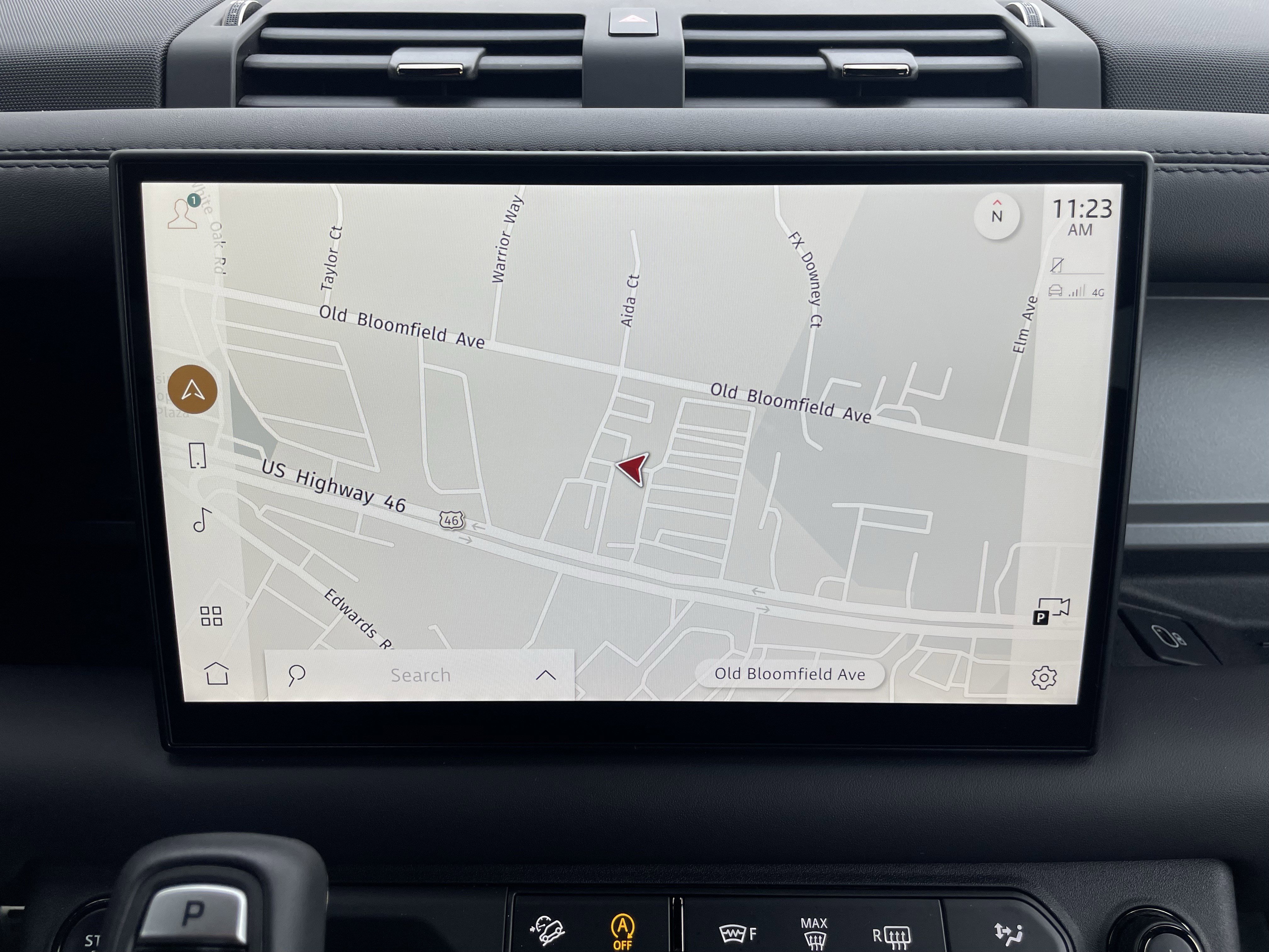 Used 2025 Land Rover Defender 110 image 27