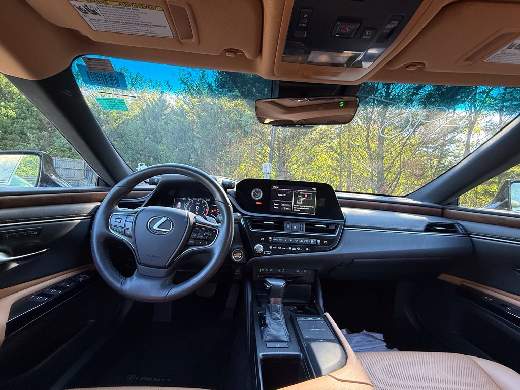 Used 2022 Lexus ES 350 w/ Premium Package FWD image 9