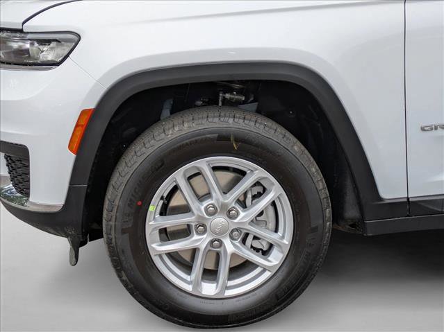 New 2025 Jeep Grand Cherokee Overland w/ Adv Protech Group III image 10