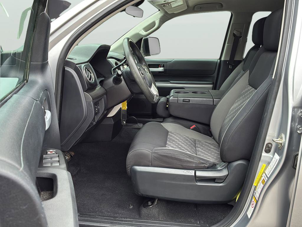 Used 2018 Toyota Tundra SR5 RWD image 12