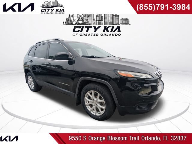 Used 2018 Jeep Cherokee Latitude FWD image 8