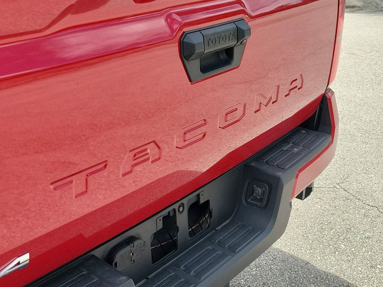 New 2025 Toyota Tacoma SR5 AWD/4WD image 6