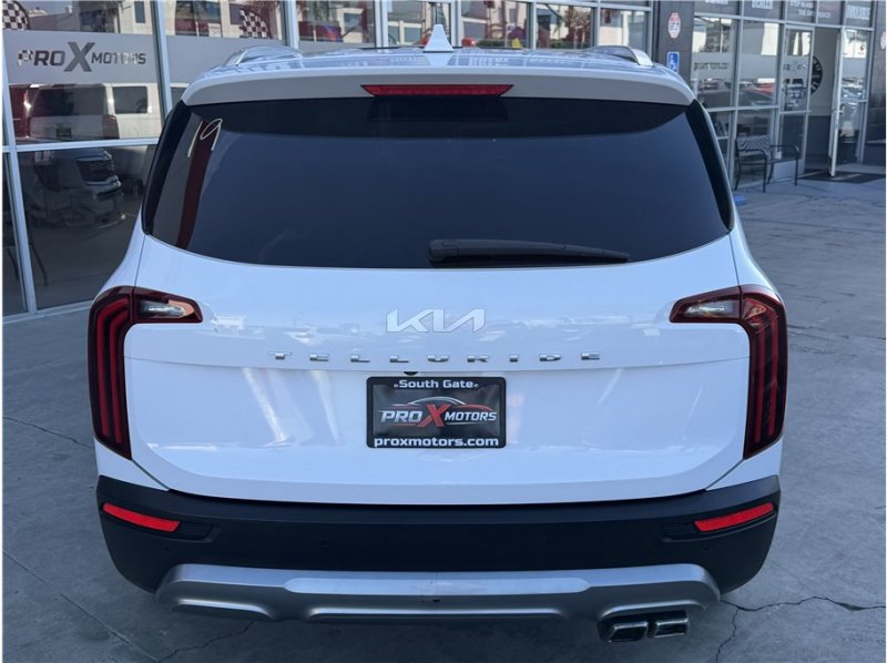 Used 2022 Kia Telluride EX w/ EX Premium Package FWD image 13