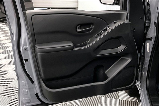 New 2026 Nissan Frontier SV w/ Tow Package image 31
