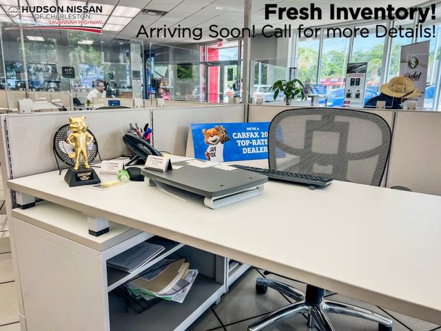 Used 2024 Jeep Wagoneer Series II w/ Flexible Seating Group image 9