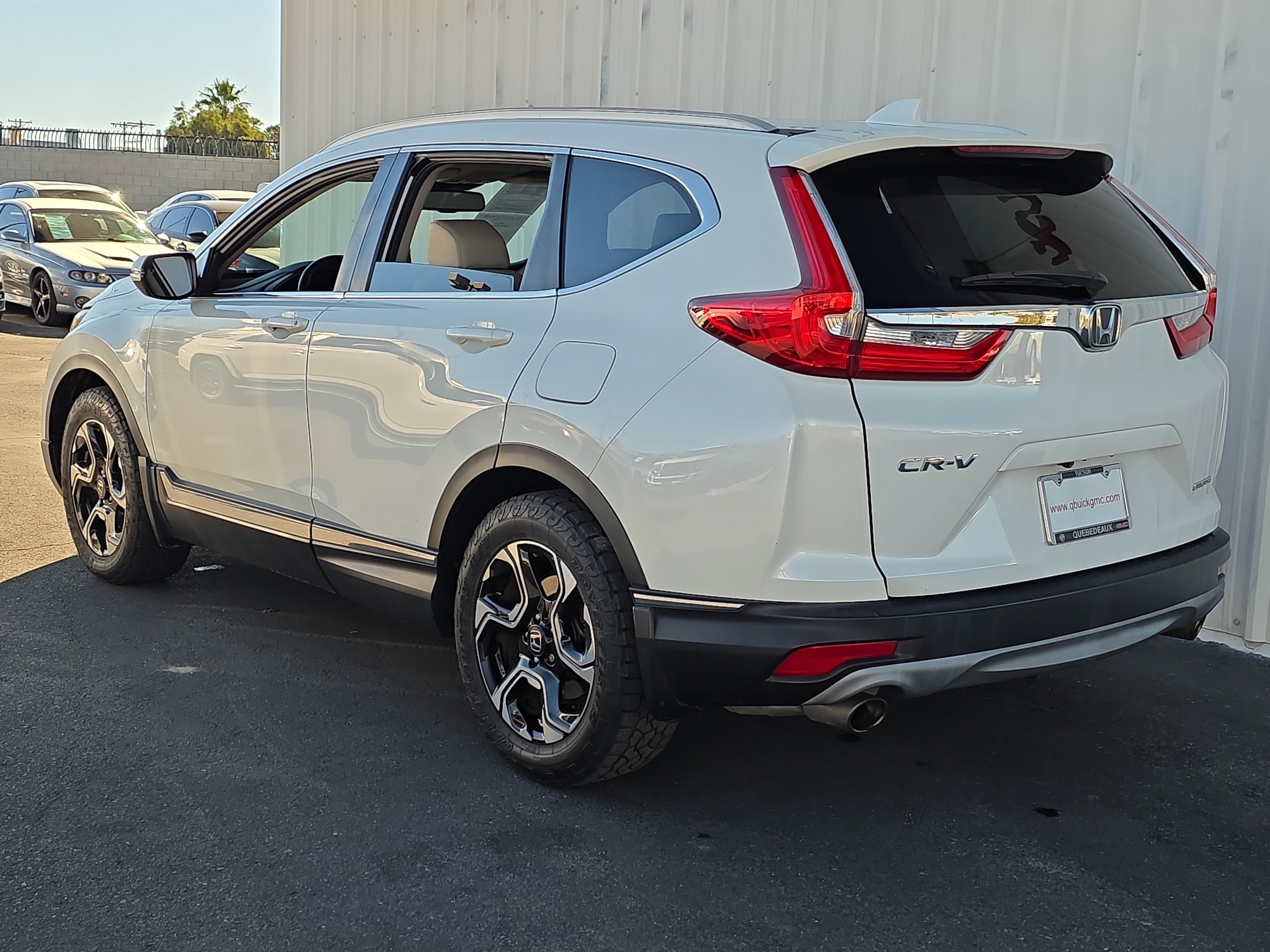 Used 2018 Honda CR-V Touring image 5