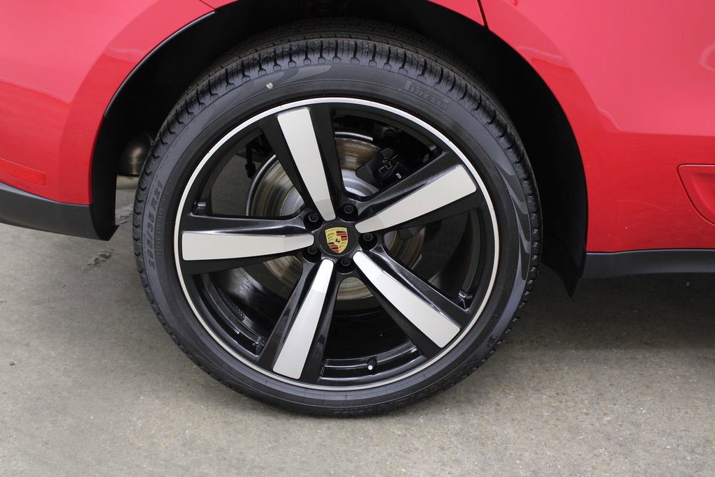 New 2026 Porsche Macan image 14
