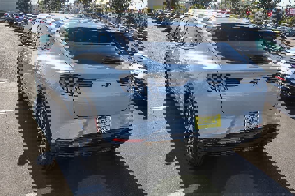 Used 2022 Ford Mustang Mach-E Premium image 7