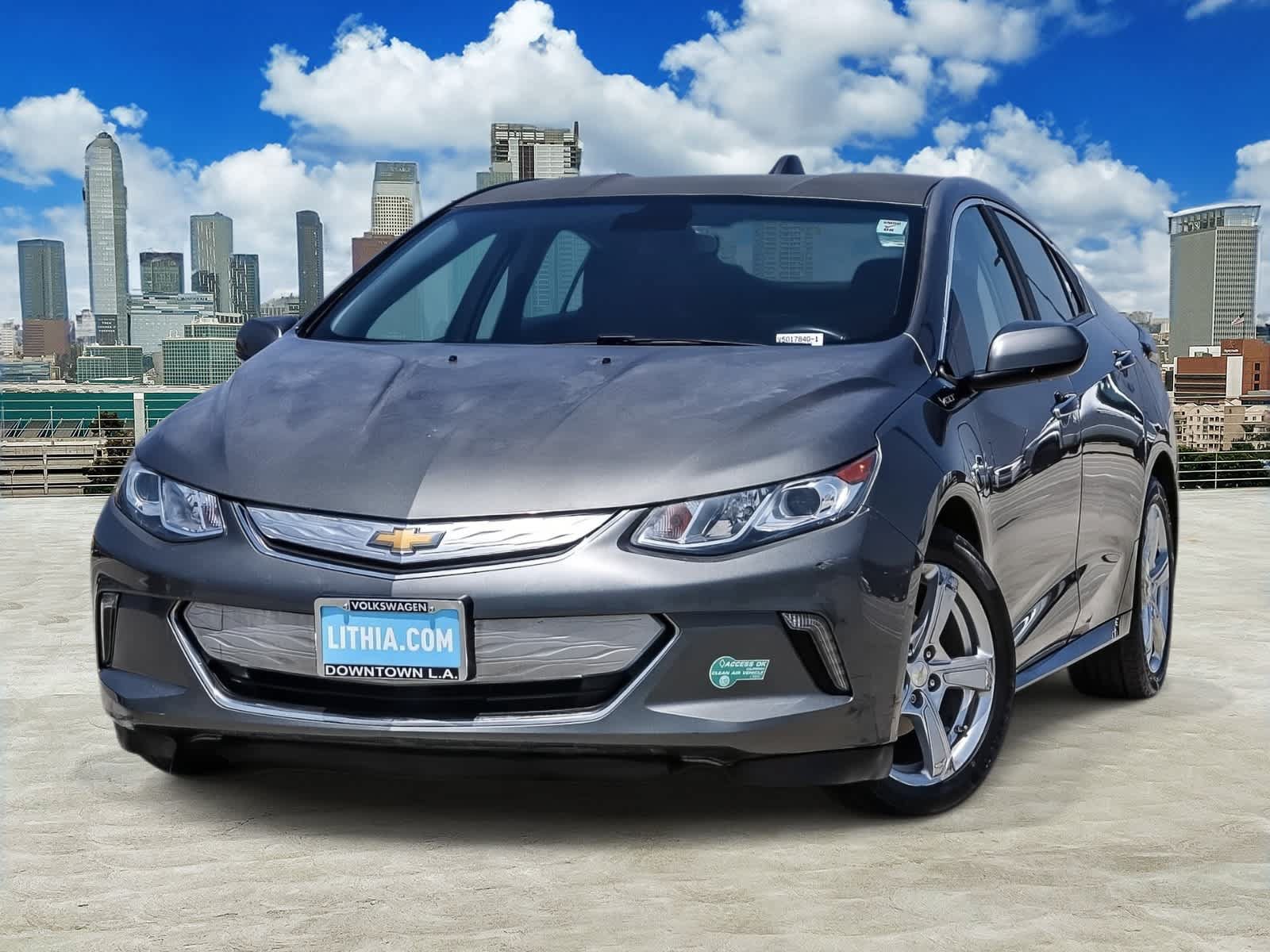 Used 2017 Chevrolet Volt LT FWD image 1