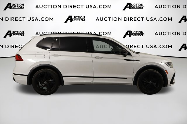Used 2023 Volkswagen Tiguan SE R-Line FWD image 41