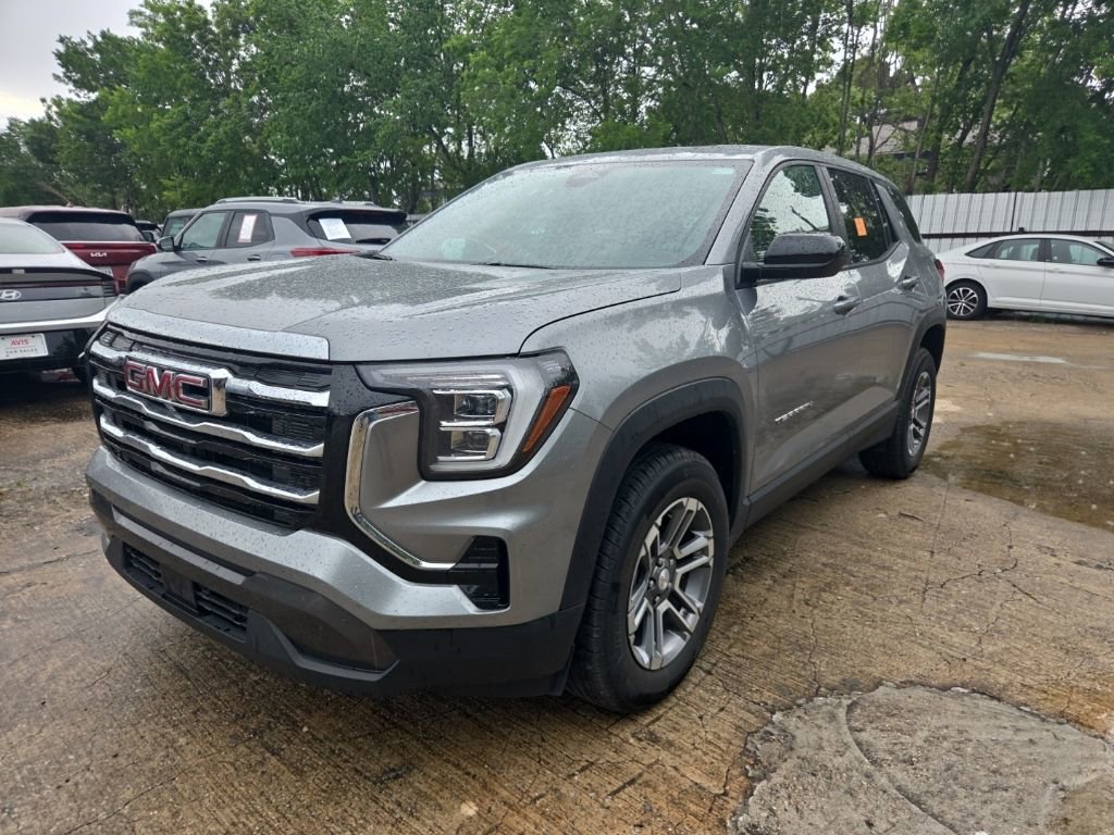 Used 2025 GMC Terrain Elevation