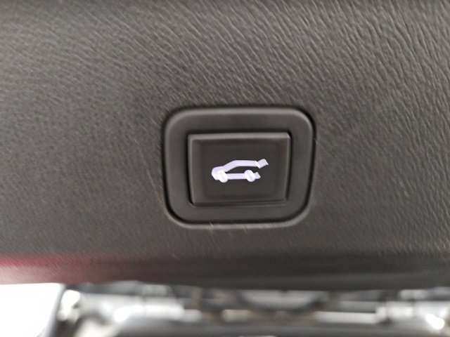 Certified 2023 Chevrolet Tahoe LT w/ Luxury Package image 16