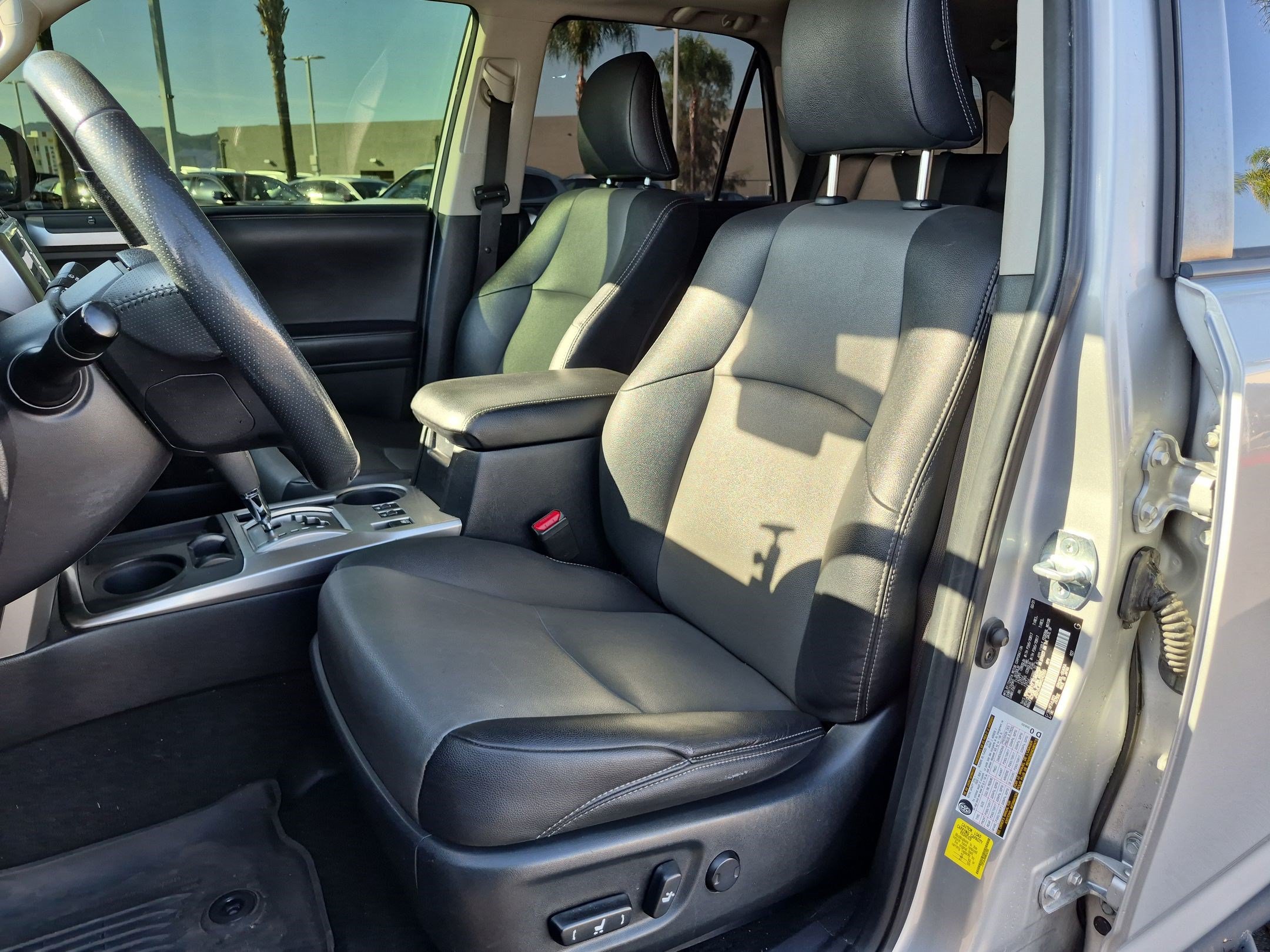 Used 2021 Toyota 4Runner SR5 Premium w/ Moonroof Package RWD image 16