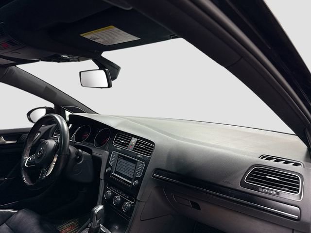 Used 2017 Volkswagen GTI SE image 29