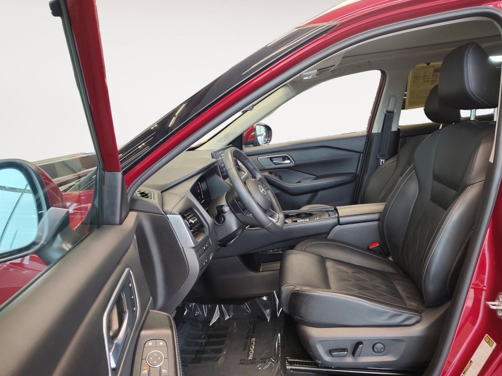 Certified 2024 Nissan Rogue Platinum w/ Platinum Premium Package FWD image 25