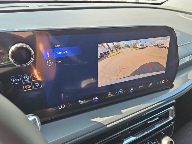 New 2027 Chevrolet Traverse LT w/ LPO, Cargo Package FWD image 15