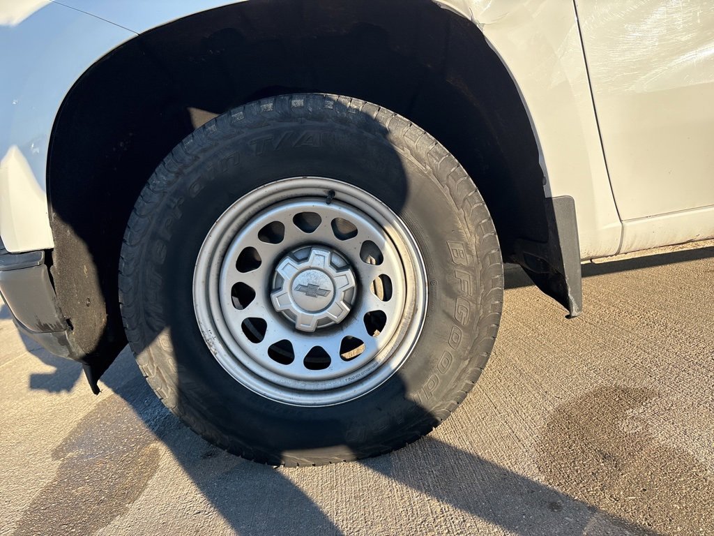 Used 2019 Chevrolet Silverado 1500 W/T w/ Trailering Package image 37