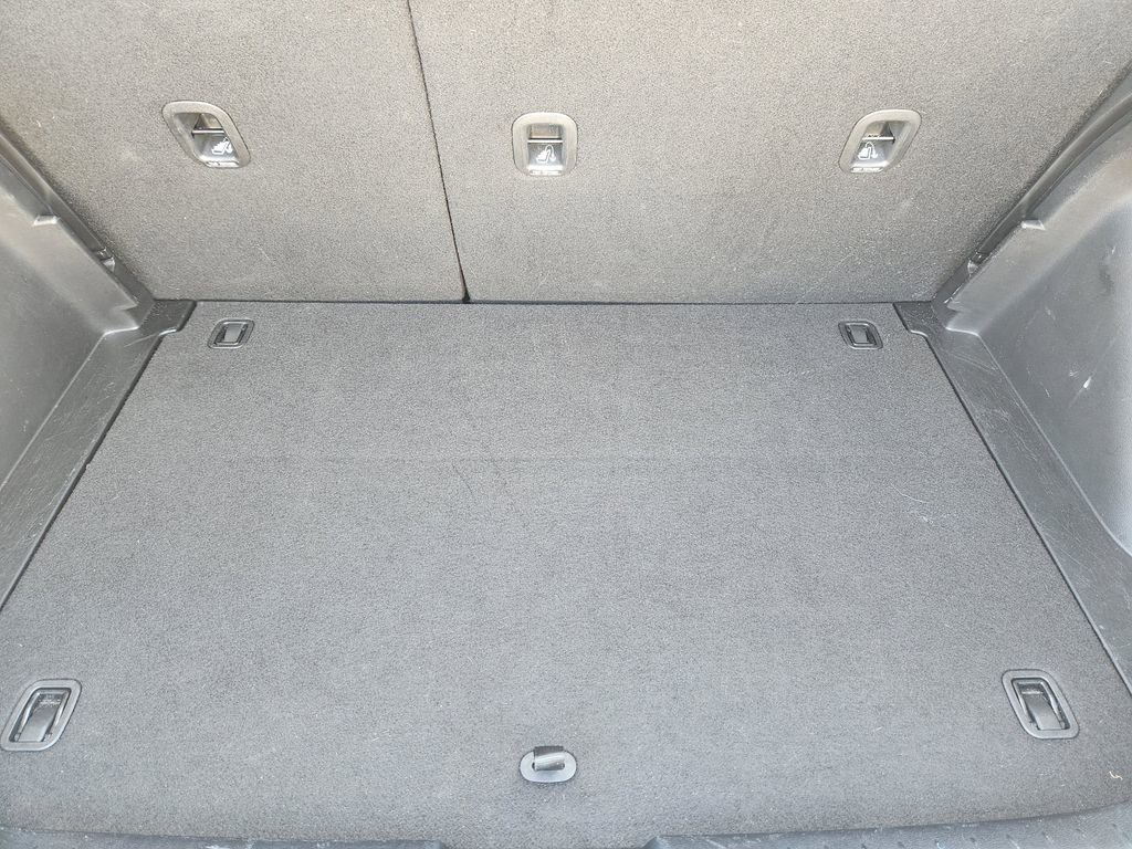 Used 2024 Hyundai Venue Limited image 31