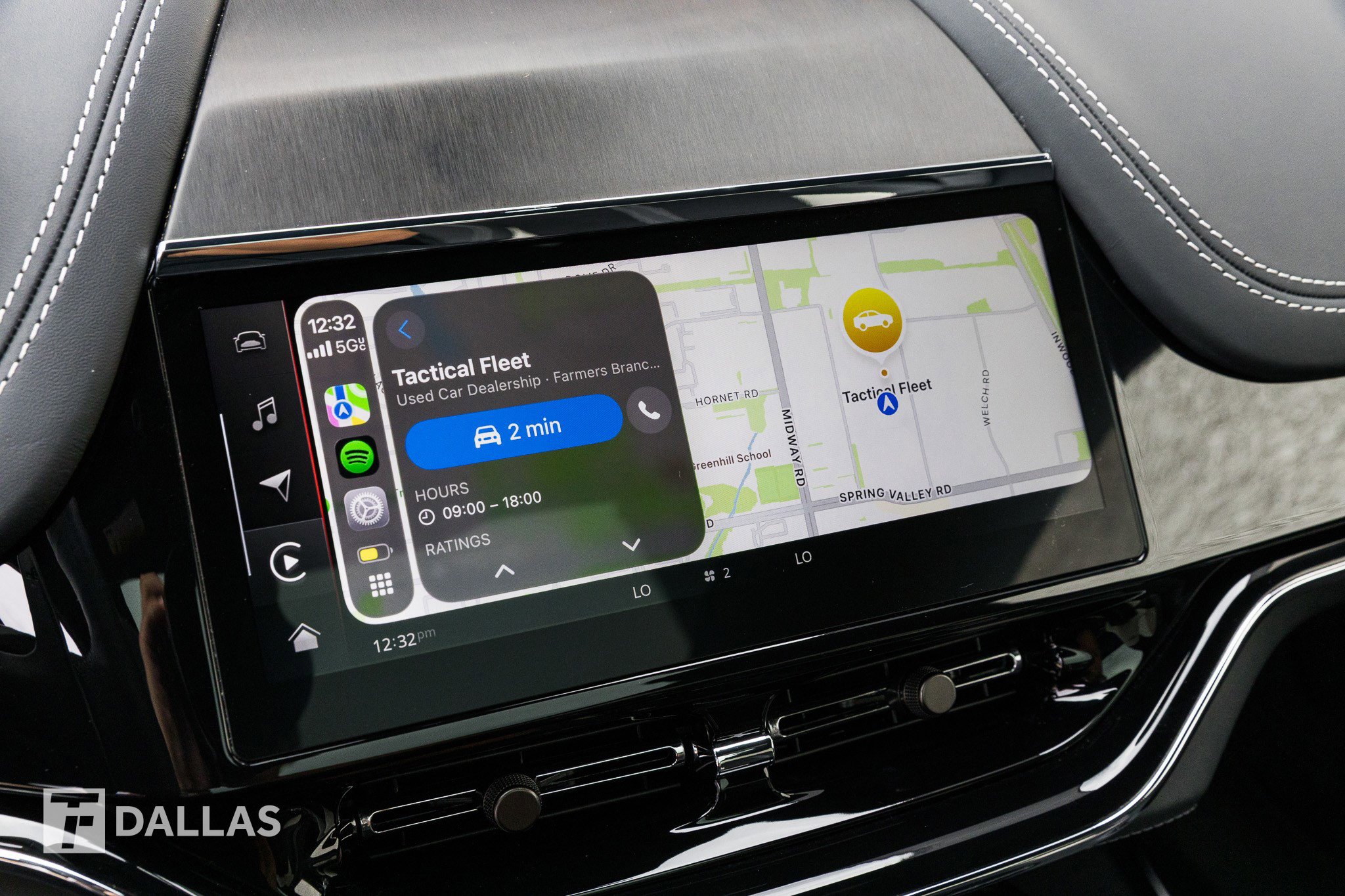 Used 2025 Aston Martin DBX 707 image 26