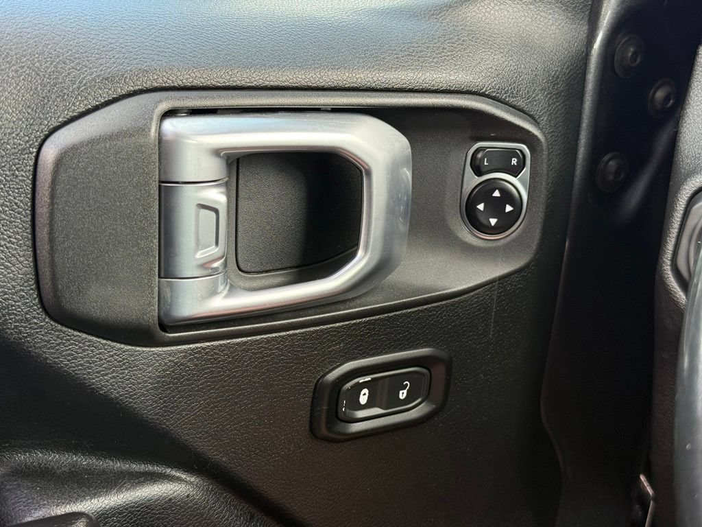 Used 2020 Jeep Wrangler Unlimited Sport AWD/4WD image 25