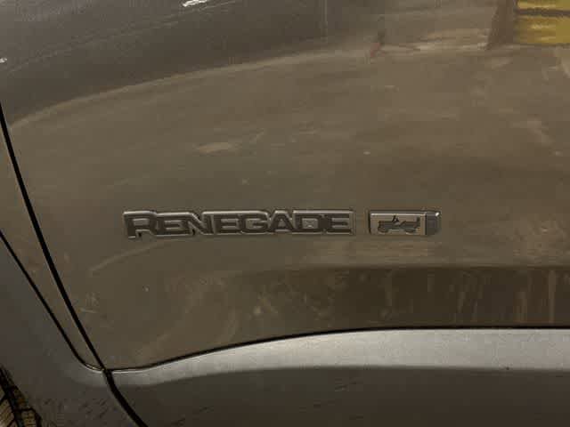Used 2021 Jeep Renegade Latitude AWD/4WD image 25