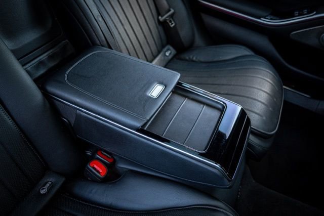 Used 2023 Mercedes-Benz S 500 4MATIC w/ AMG Line image 43