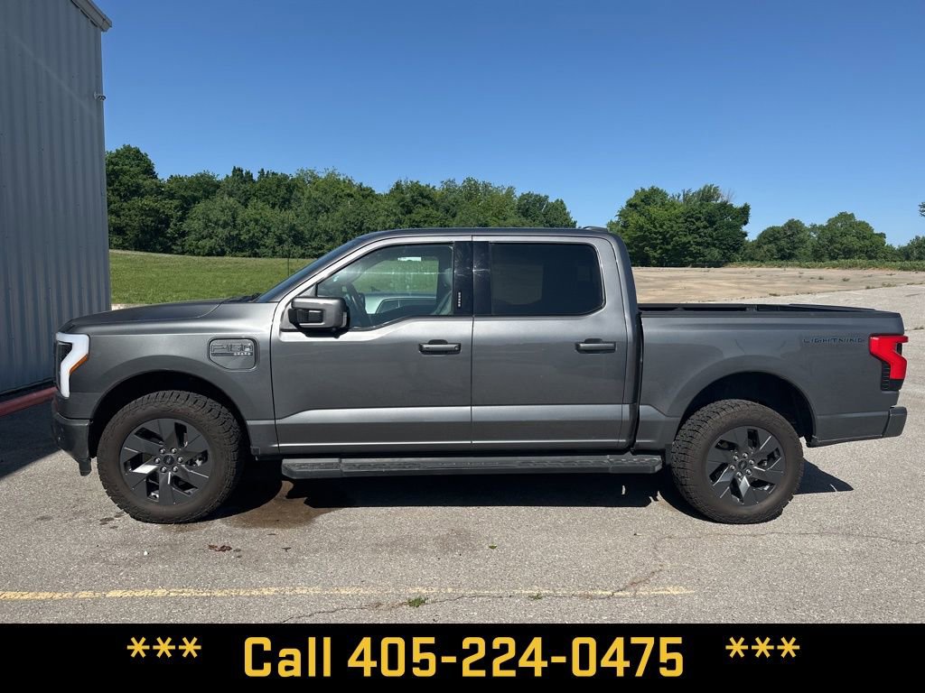 Used 2023 Ford F150 Lightning Lariat AWD/4WD image 3