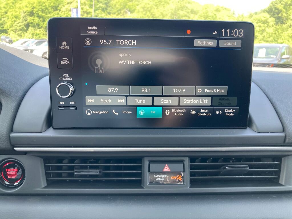 New 2025 Honda Pilot Touring image 13