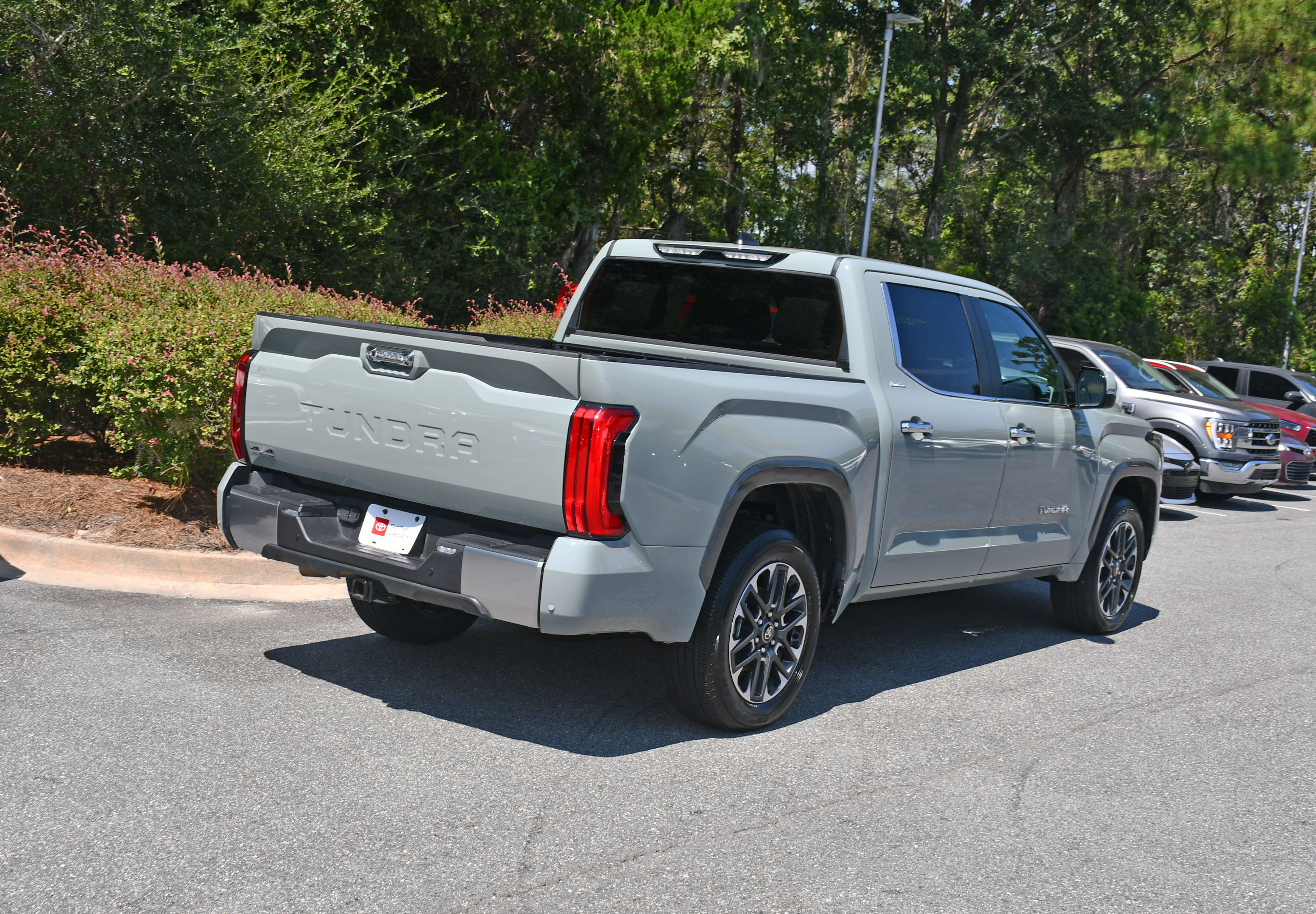 Certified 2026 Toyota Tundra Limited AWD/4WD image 4