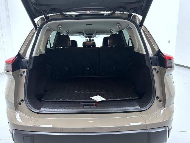Certified 2025 Nissan Rogue SV AWD/4WD image 21