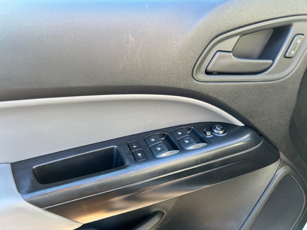 Used 2018 Chevrolet Colorado W/T w/ Custom Special Edition AWD/4WD image 12