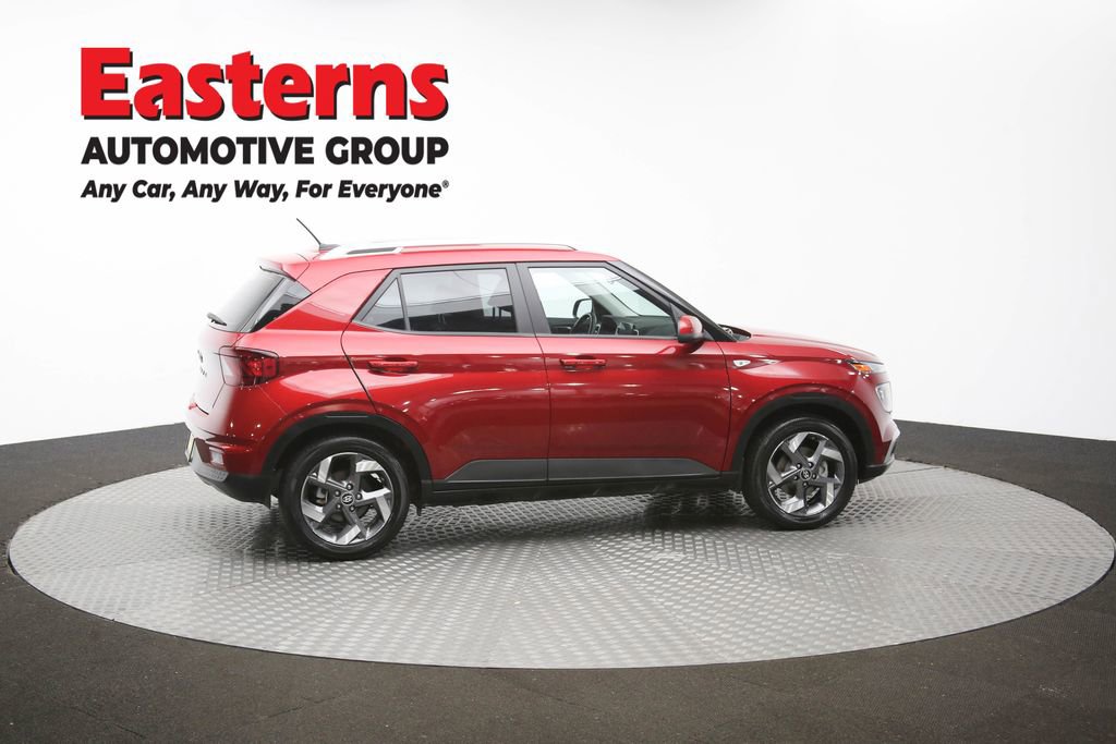 Used 2024 Hyundai Venue Limited FWD image 43