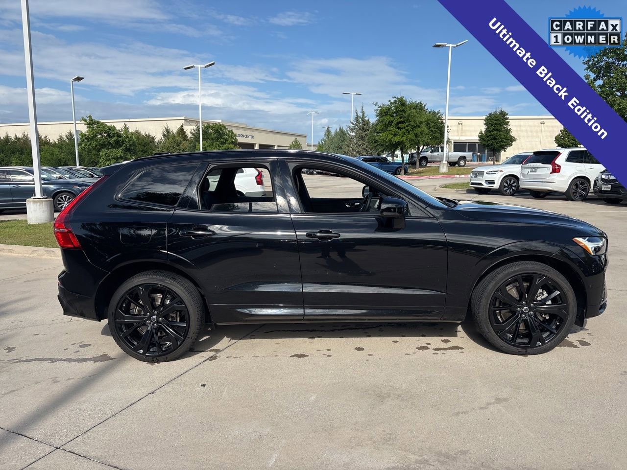 Certified 2024 Volvo XC60 T8 Ultimate w/ Protection Package Premier image 4