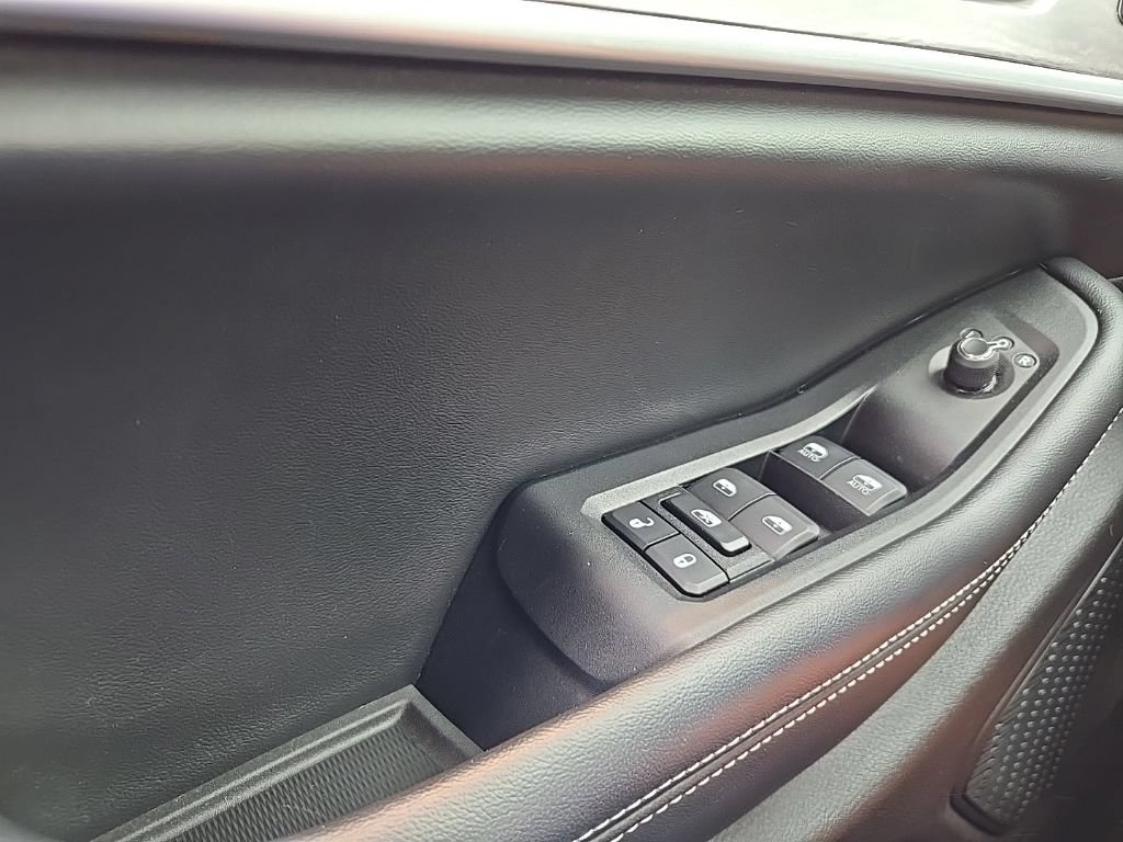 Certified 2024 Jeep Grand Cherokee Limited AWD/4WD image 16