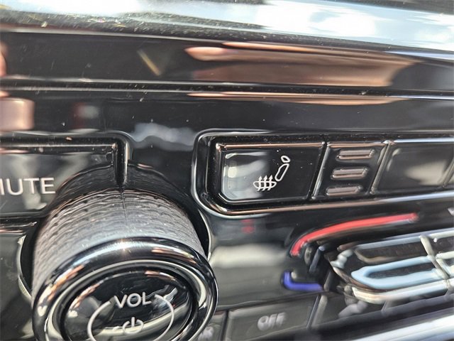 Used 2023 Jeep Grand Cherokee Altitude image 10