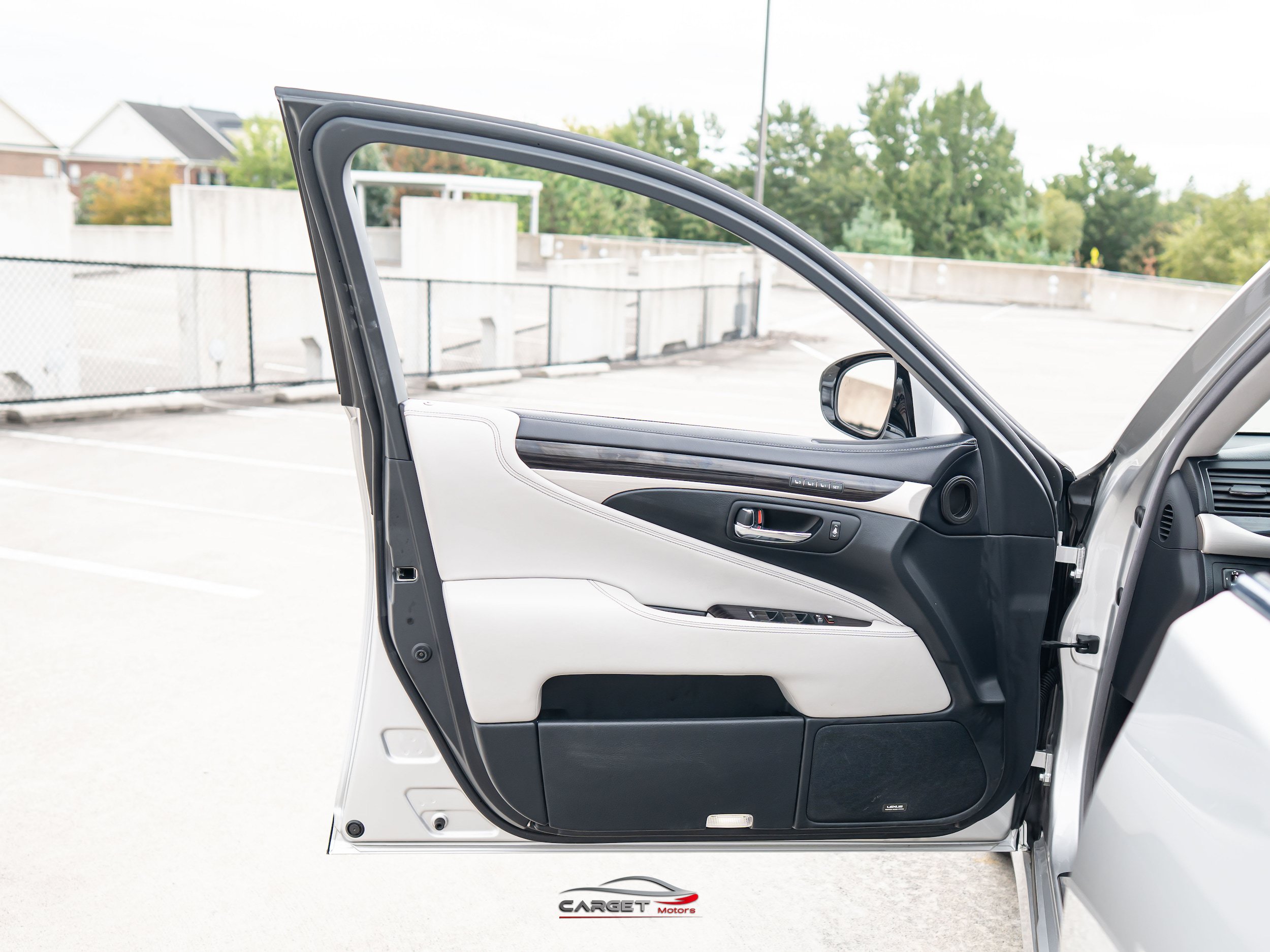 Used 2016 Lexus LS 460 AWD w/ Comfort Package image 42