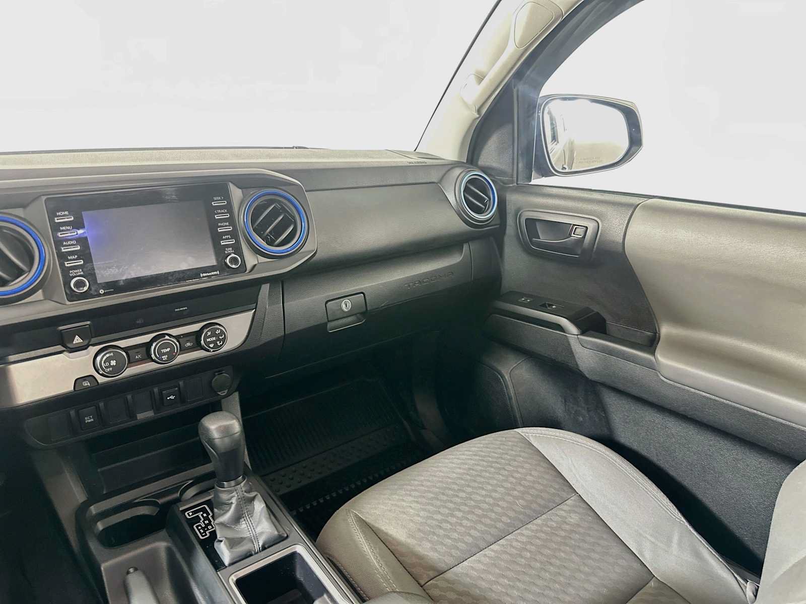 Used 2022 Toyota Tacoma SR RWD image 20
