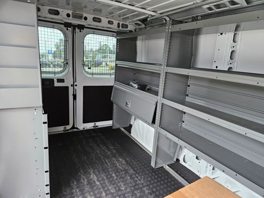 Used 2025 RAM ProMaster 2500 FWD image 13