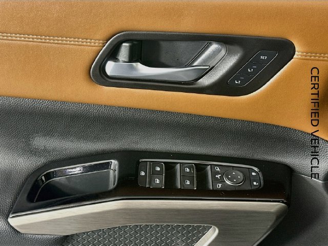 Certified 2024 Nissan Pathfinder Platinum w/ Cargo Package FWD image 19