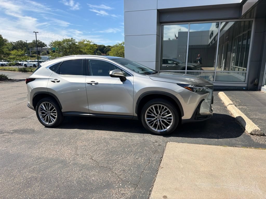 Used 2022 Lexus NX 350 AWD image 4